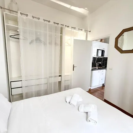Apartment Charming Parisian 2 Paris